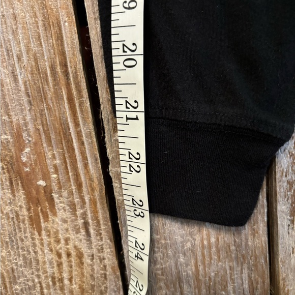 Friends Long Sleeve Crop Top Black Medium - Picture 7 of 7